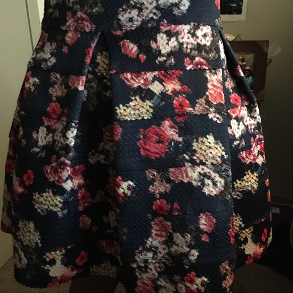 Floral skater skirt - Picture 5 of 5